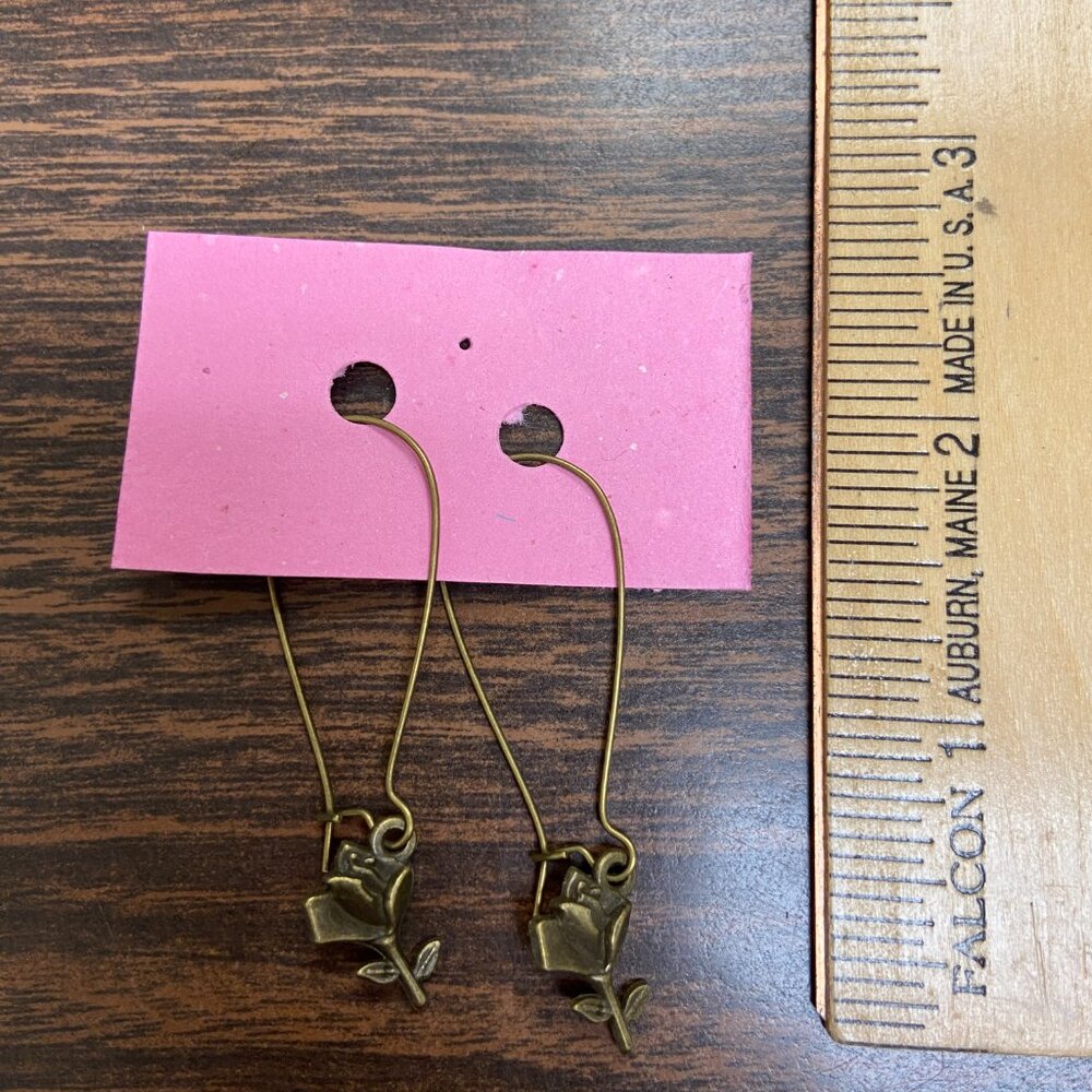 🦚 10 for $10 🦚 Tulip Flower Charm Earrings